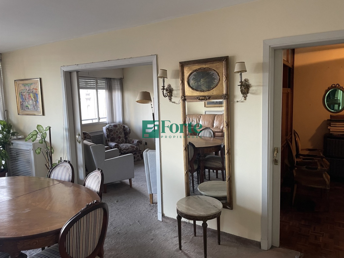 Apartamento ID.2 - Apartamento de 3 dormitorios en Venta en el Centro