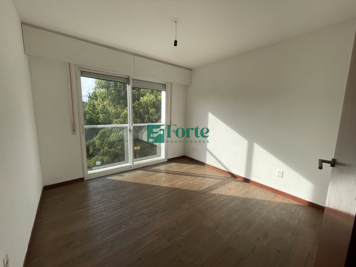 Apartamento ID.27 - Apartamento en Venta en Parque Rivera 