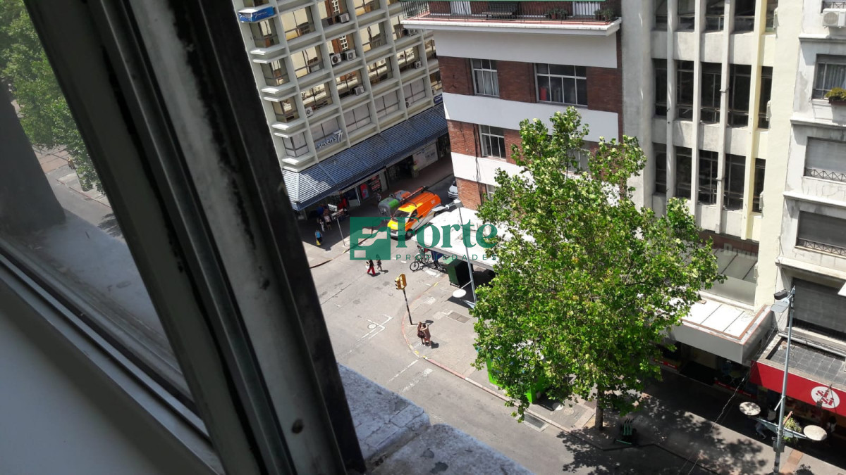 Apartamento ID.39 - Apartamento de 3 dormitorios en Venta en el Centro.