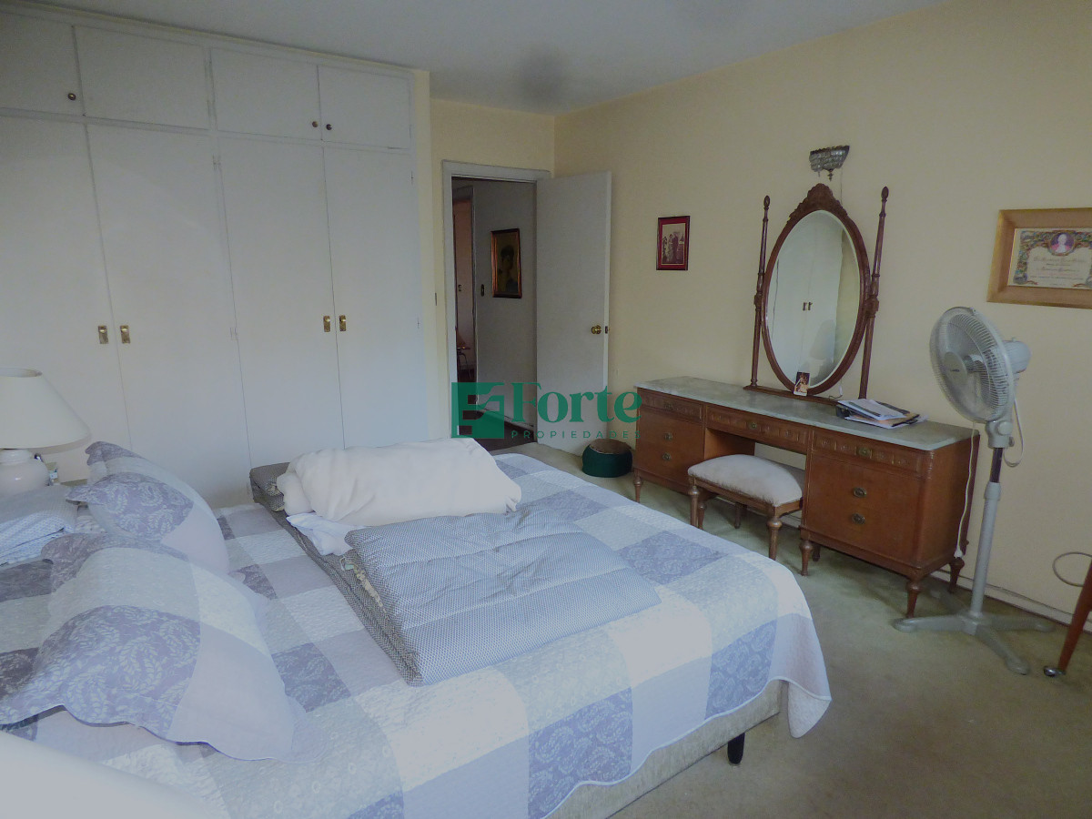 Apartamento ID.2 - Apartamento de 3 dormitorios en Venta en el Centro
