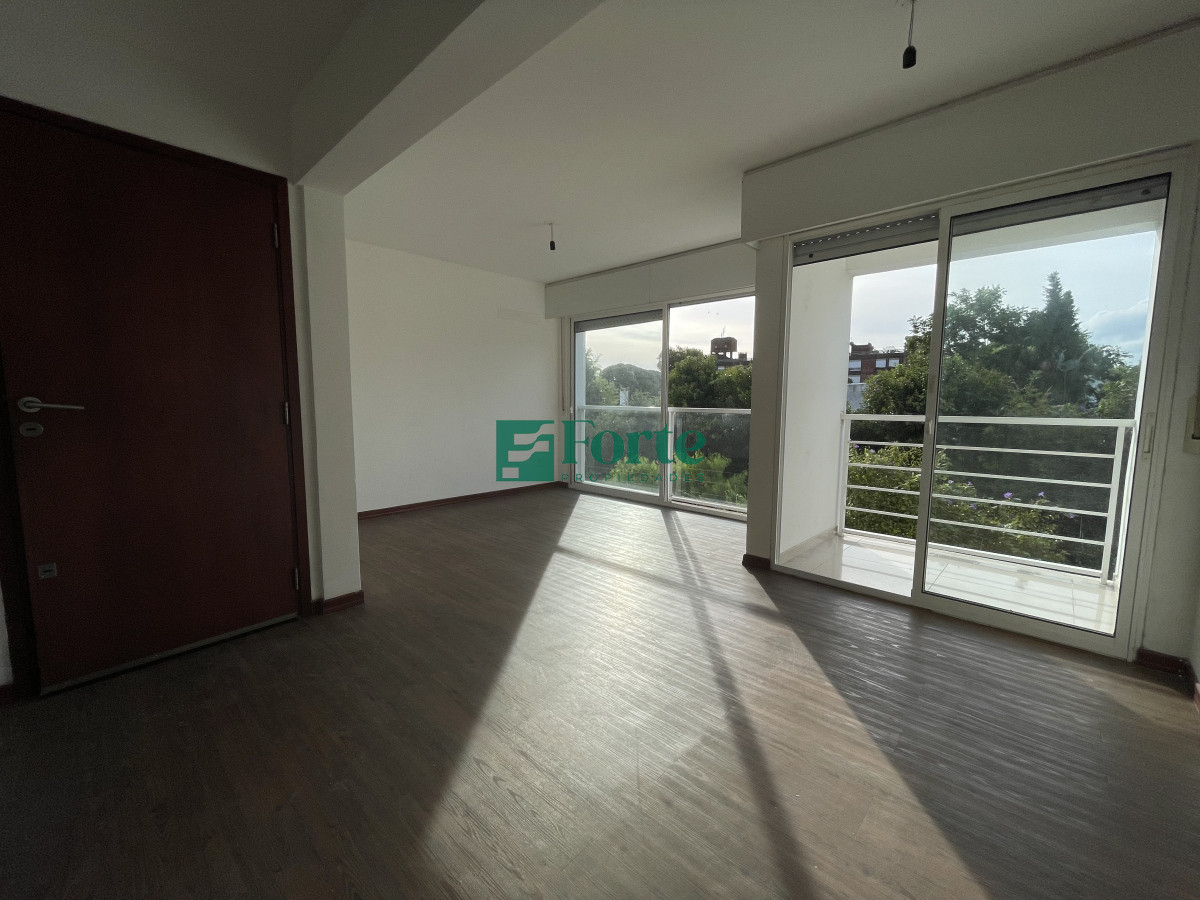 Apartamento ID.27 - Apartamento en Venta en Parque Rivera 
