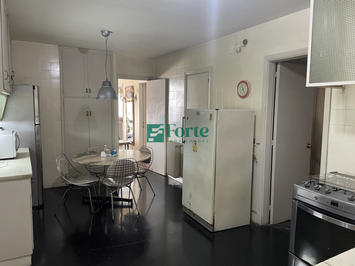 Apartamento ID.2 - Apartamento de 3 dormitorios en Venta en el Centro