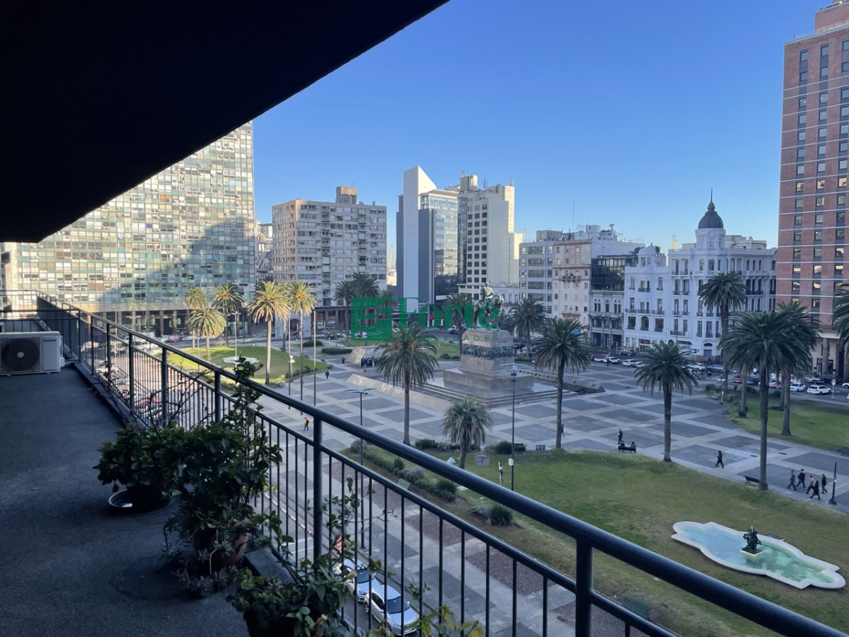 Apartamento ID.2 - Apartamento de 3 dormitorios en Venta en el Centro