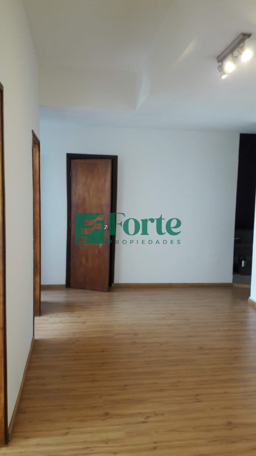 Apartamento ID.39 - Apartamento de 3 dormitorios en Venta en el Centro.