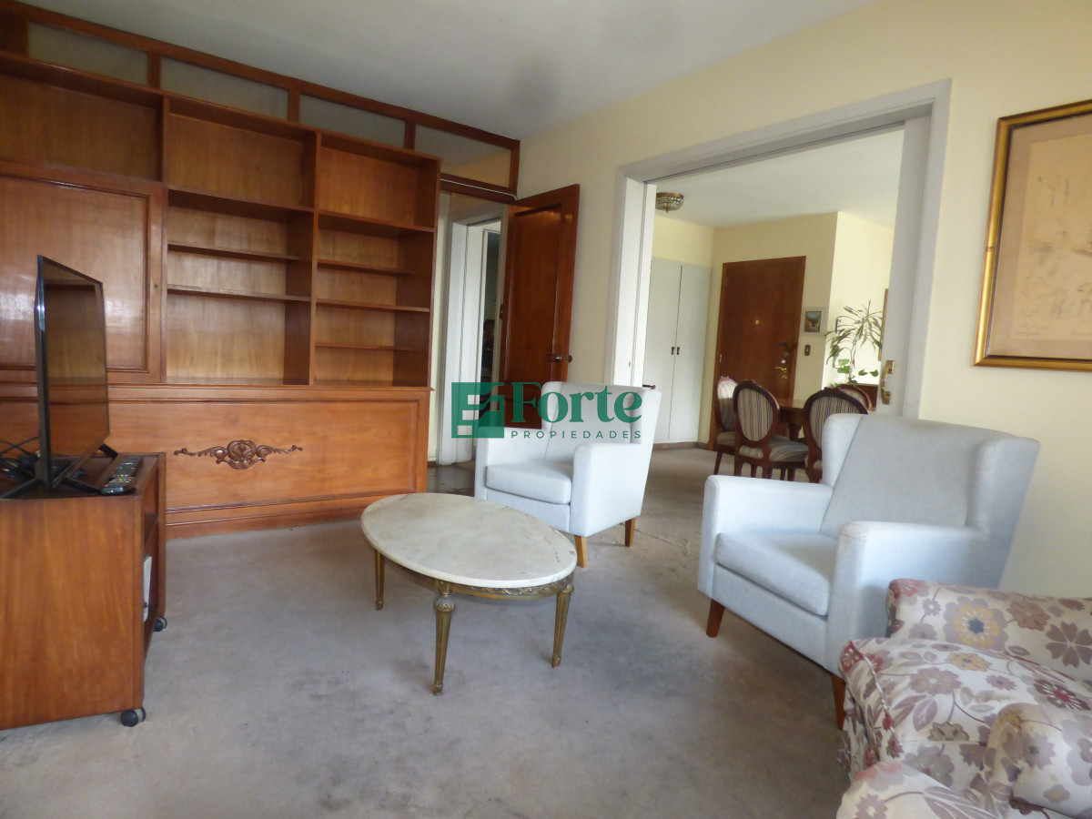Apartamento ID.2 - Apartamento de 3 dormitorios en Venta en el Centro