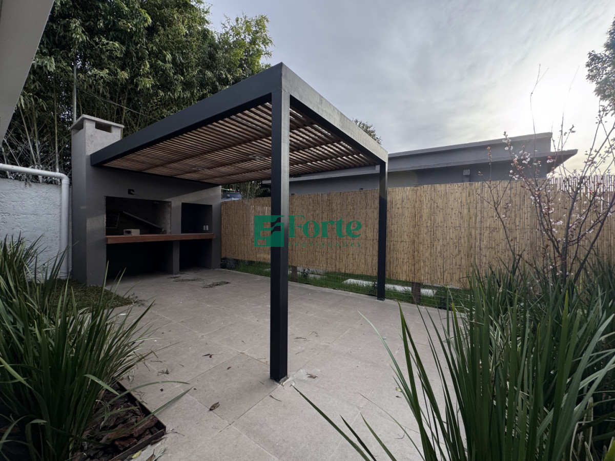 Casa ID.47 - Casa de 1 dormitorio en Alquiler en Carrasco Norte
