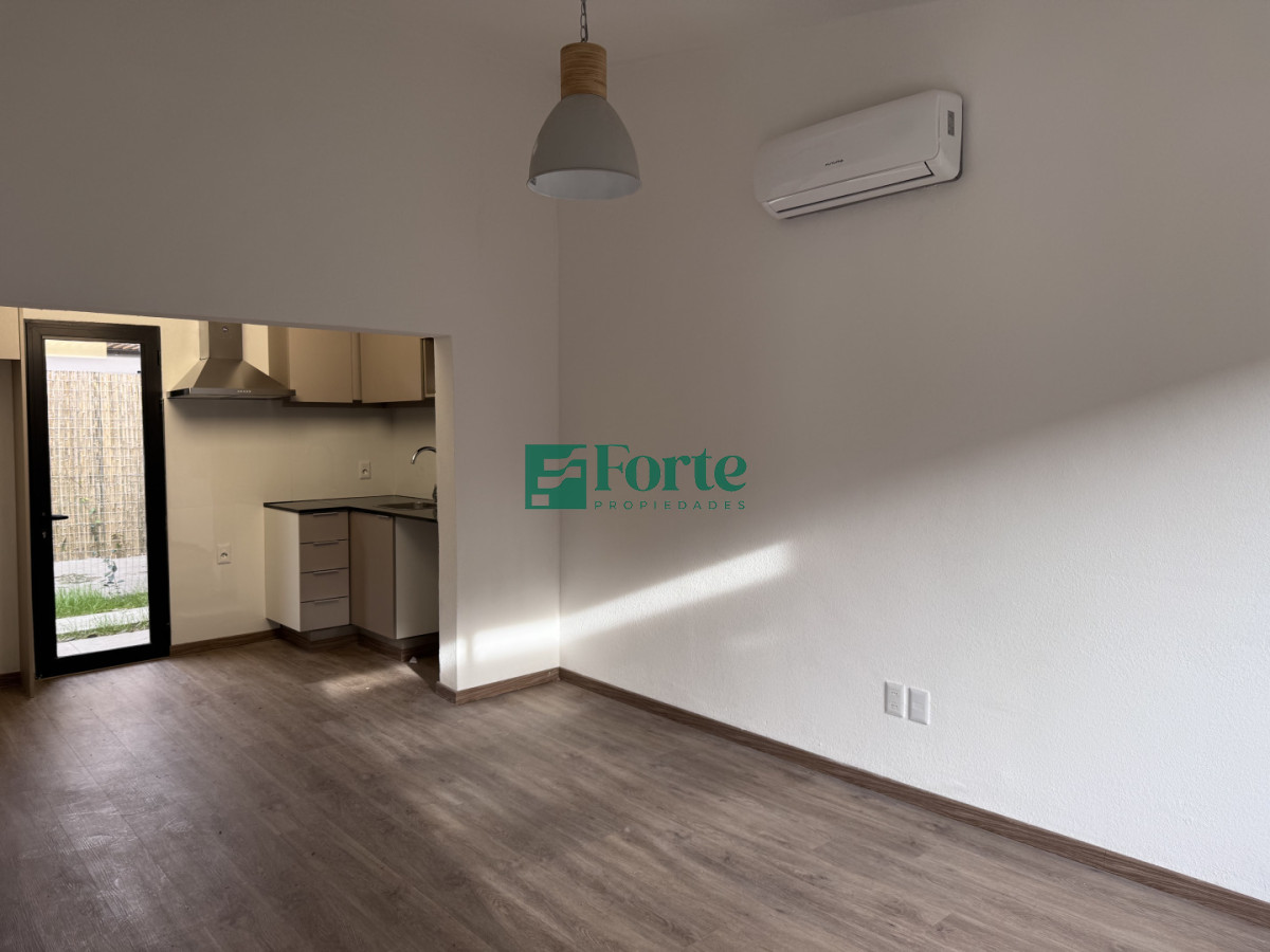 Casa ID.46 - Casa de 1 dormitorio en Alquiler en Carrasco Norte 