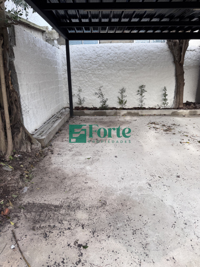 Casa ID.46 - Casa de 1 dormitorio en Alquiler en Carrasco Norte 