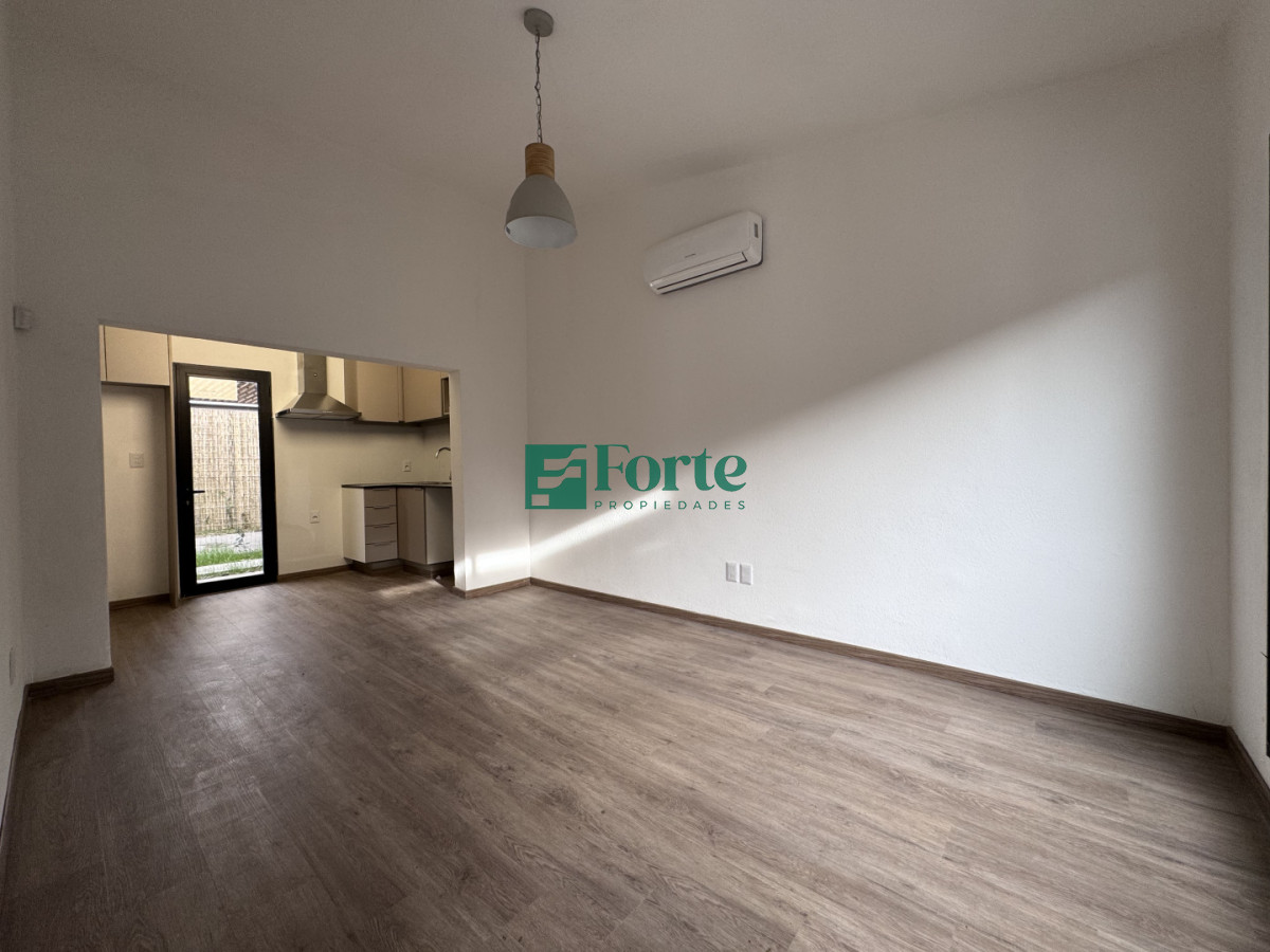 Casa ID.46 - Casa de 1 dormitorio en Alquiler en Carrasco Norte 