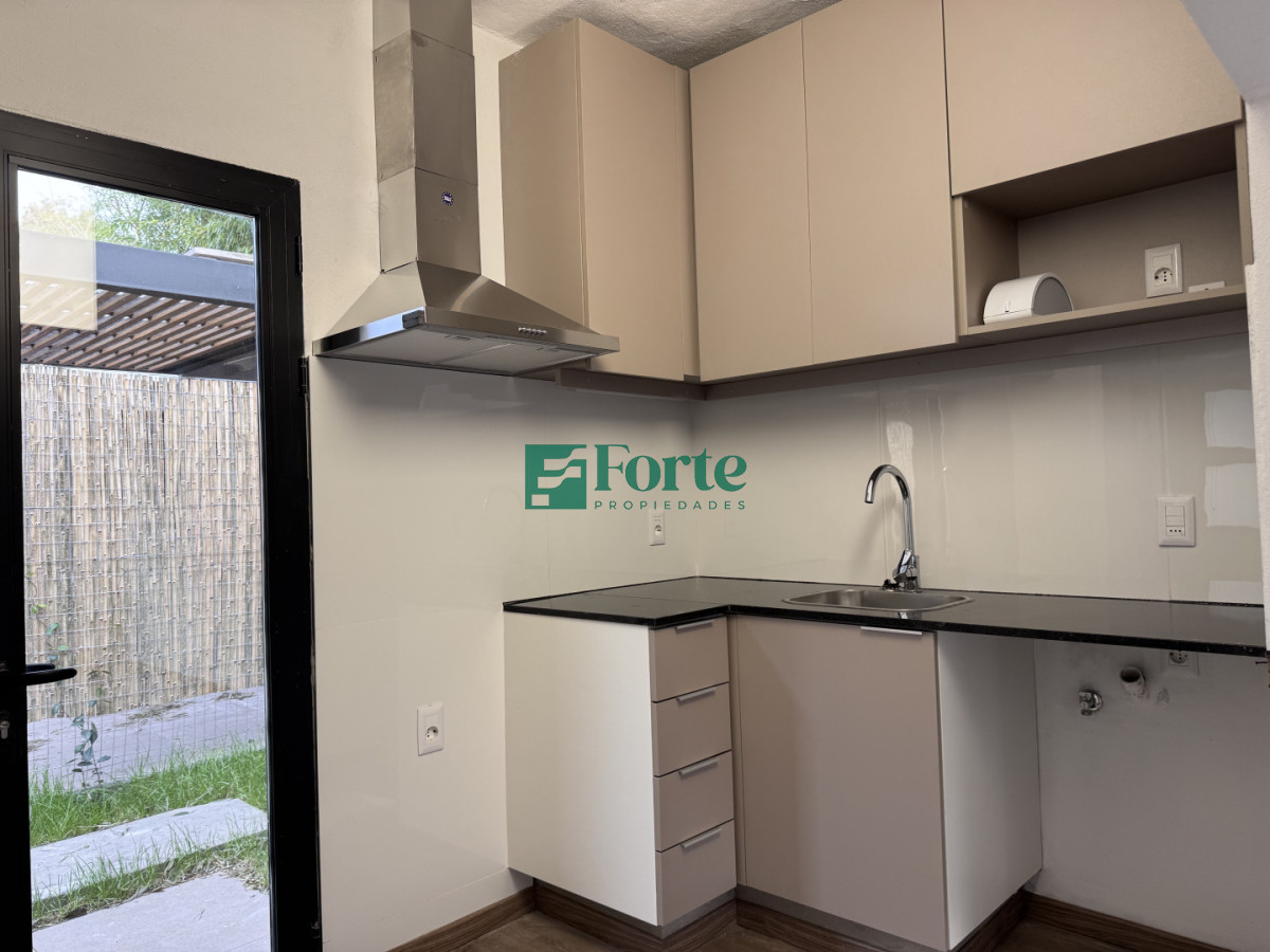 Casa ID.46 - Casa de 1 dormitorio en Alquiler en Carrasco Norte 