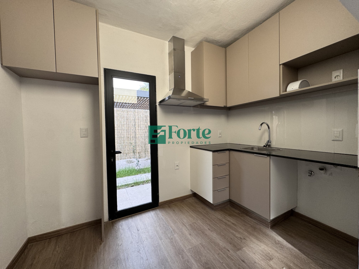 Casa ID.46 - Casa de 1 dormitorio en Alquiler en Carrasco Norte 