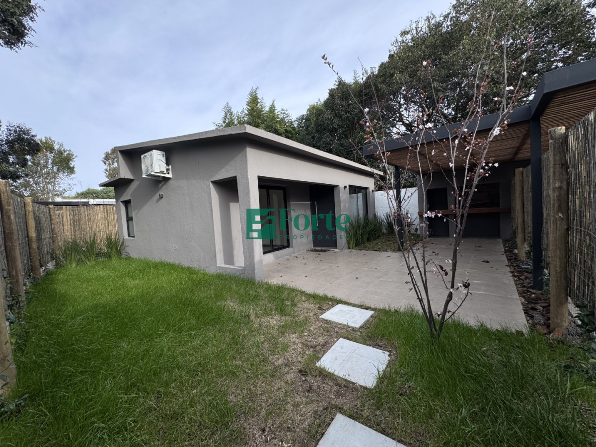 Casa ID.46 - Casa de 1 dormitorio en Alquiler en Carrasco Norte 
