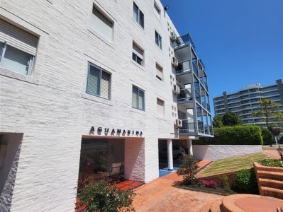 Venta apartamento Punta del Este, Aidy Grill - 2 dormitorios + amenities - Bajos gastos comunes