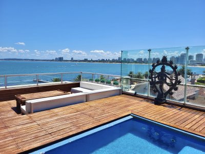 Venta penthouse duplex Punta del Este - 3 dormitorios + dependencia de servicio