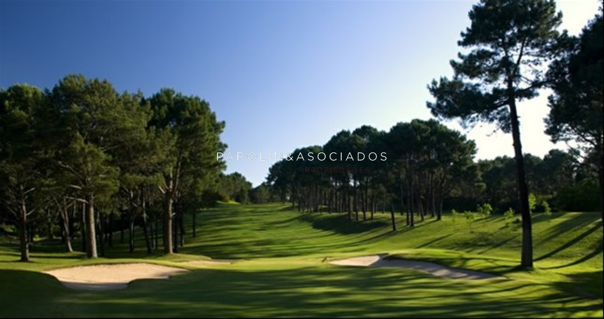 Terreno de 14.800m2 sobre Club de Golf Punta del Este