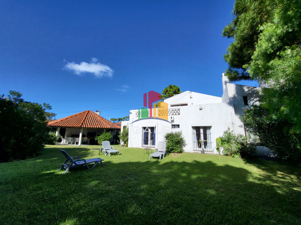 Casa ID.3522 - ALQUILER ANUAL CASA PLAYA MANSA PARADA 16