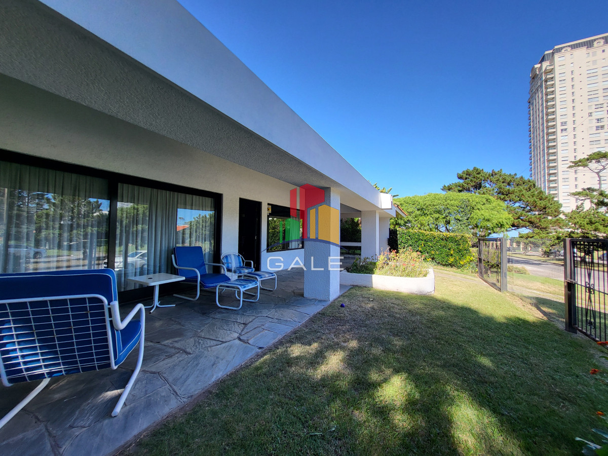 Casa ID.3522 - ALQUILER ANUAL CASA PLAYA MANSA PARADA 16