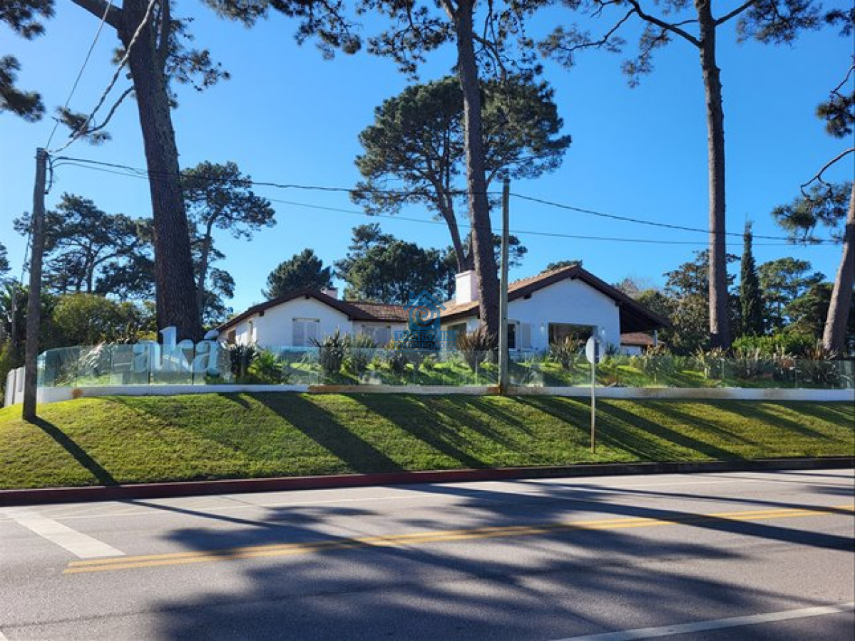 Casa ID.684 - Casa en Venta y Alquiler Punta del Este 
