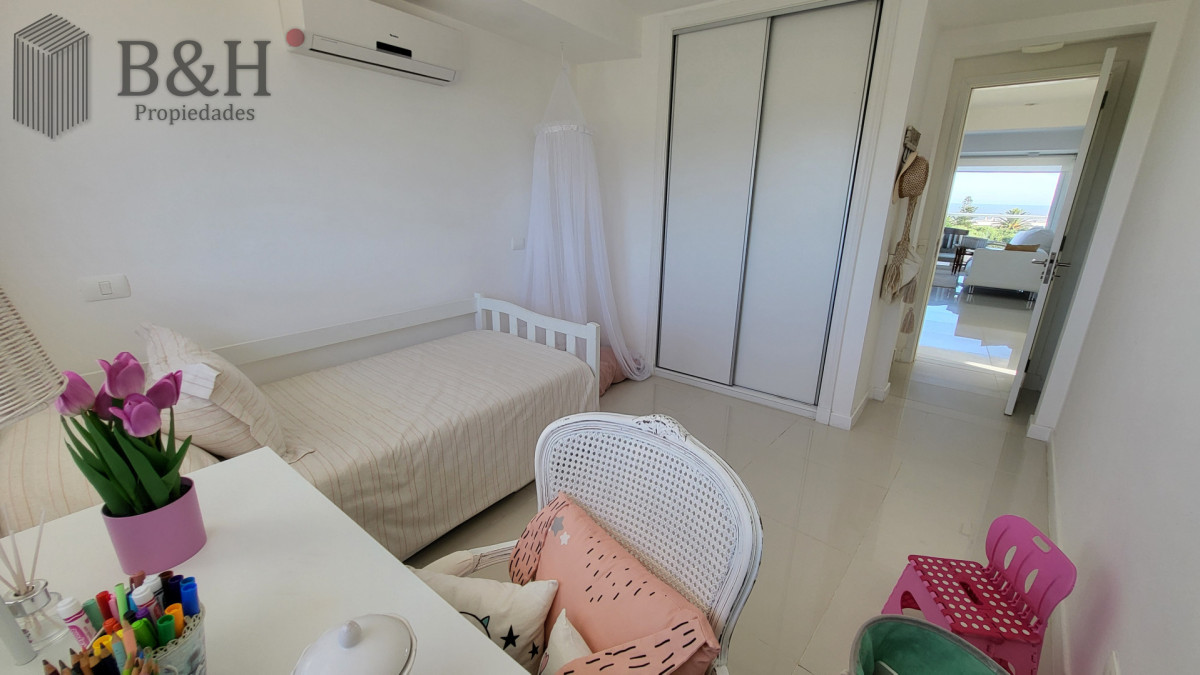 Apartamento ID.7484 - ESPECTACULAR APARTAMENTO CON VISTA AL MAR - RUTA 10 MANANTIALES PUNTA DEL ESTE