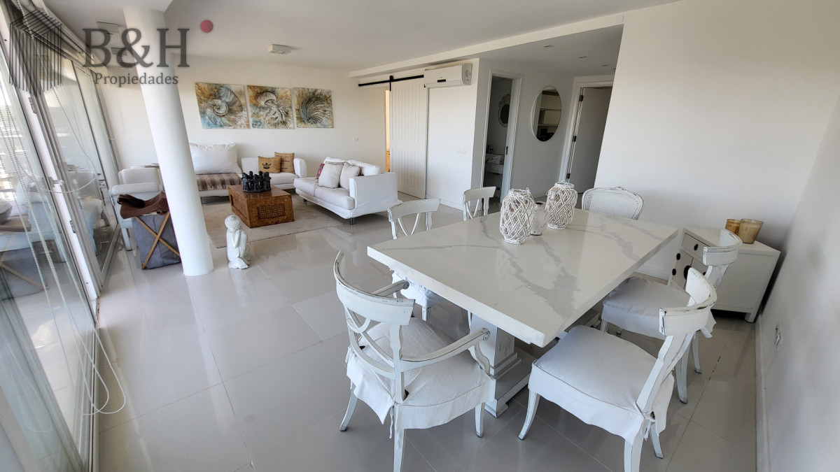 Apartamento ID.7484 - ESPECTACULAR APARTAMENTO CON VISTA AL MAR - RUTA 10 MANANTIALES PUNTA DEL ESTE