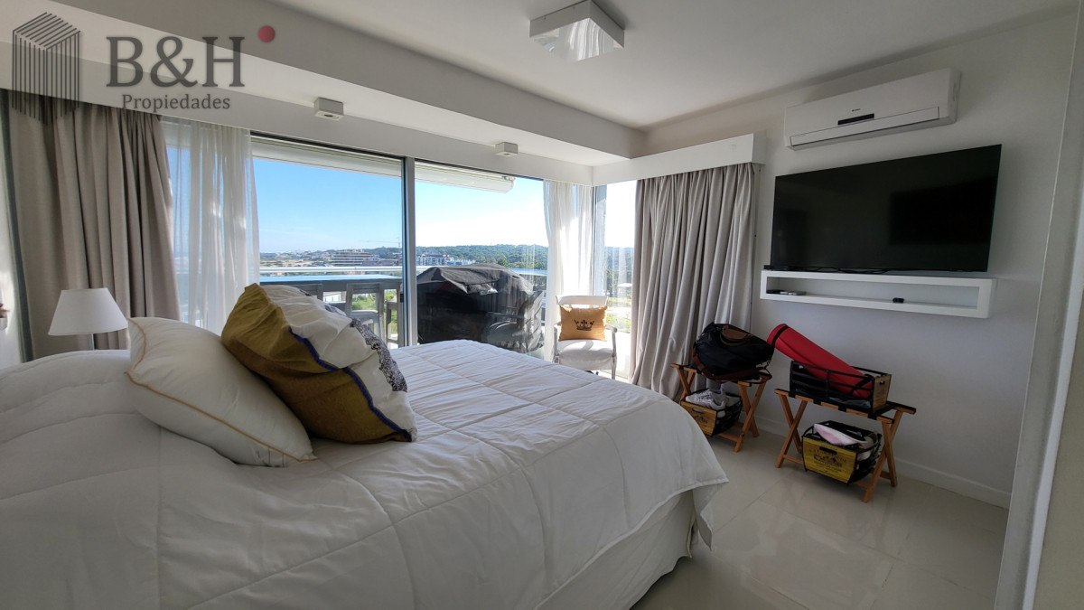 Apartamento ID.7484 - ESPECTACULAR APARTAMENTO CON VISTA AL MAR - RUTA 10 MANANTIALES PUNTA DEL ESTE