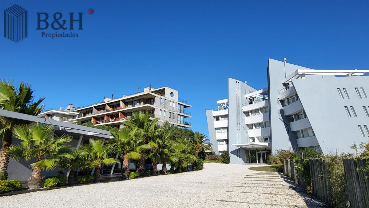 Apartamento ID.7484 - ESPECTACULAR APARTAMENTO CON VISTA AL MAR - RUTA 10 MANANTIALES PUNTA DEL ESTE