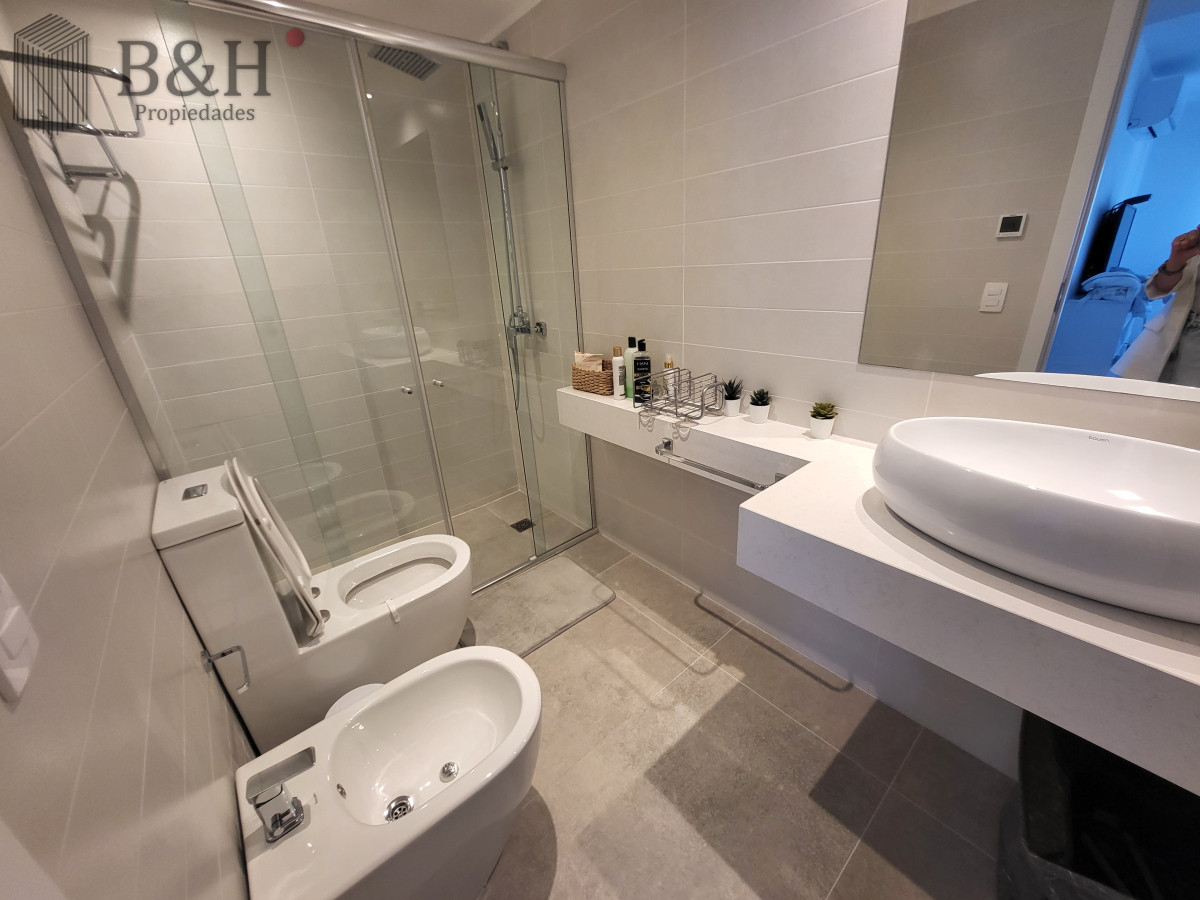 Apartamento ID.71138 - Alquiler apartamento en primera linea Punta del Este - 3 dormitorios