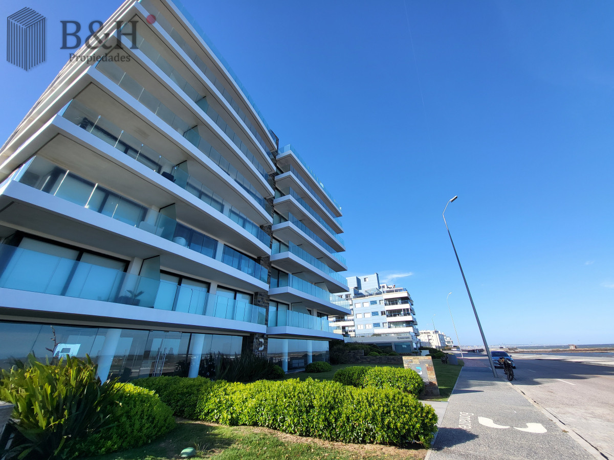 Apartamento ID.71138 - Alquiler apartamento en primera linea Punta del Este - 3 dormitorios