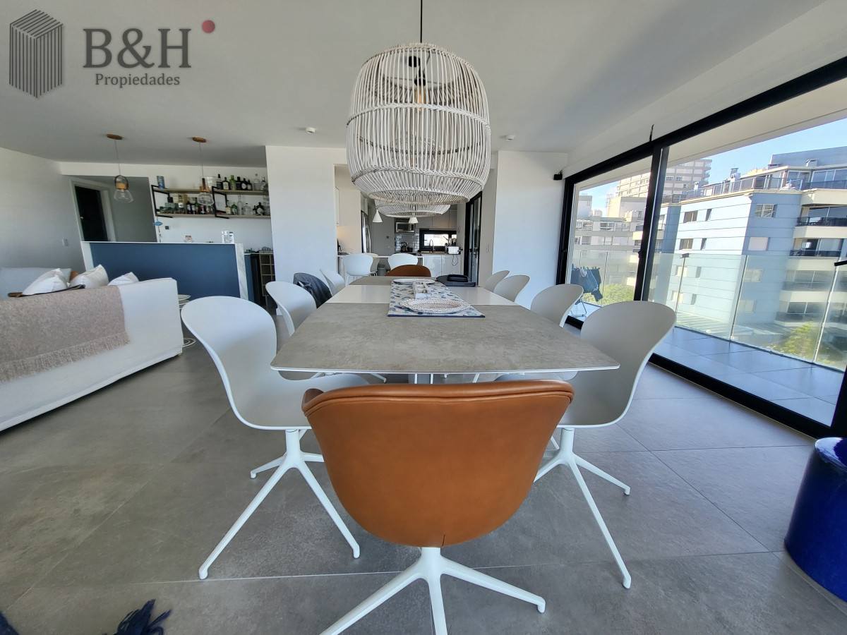 Apartamento ID.71138 - Alquiler apartamento en primera linea Punta del Este - 3 dormitorios