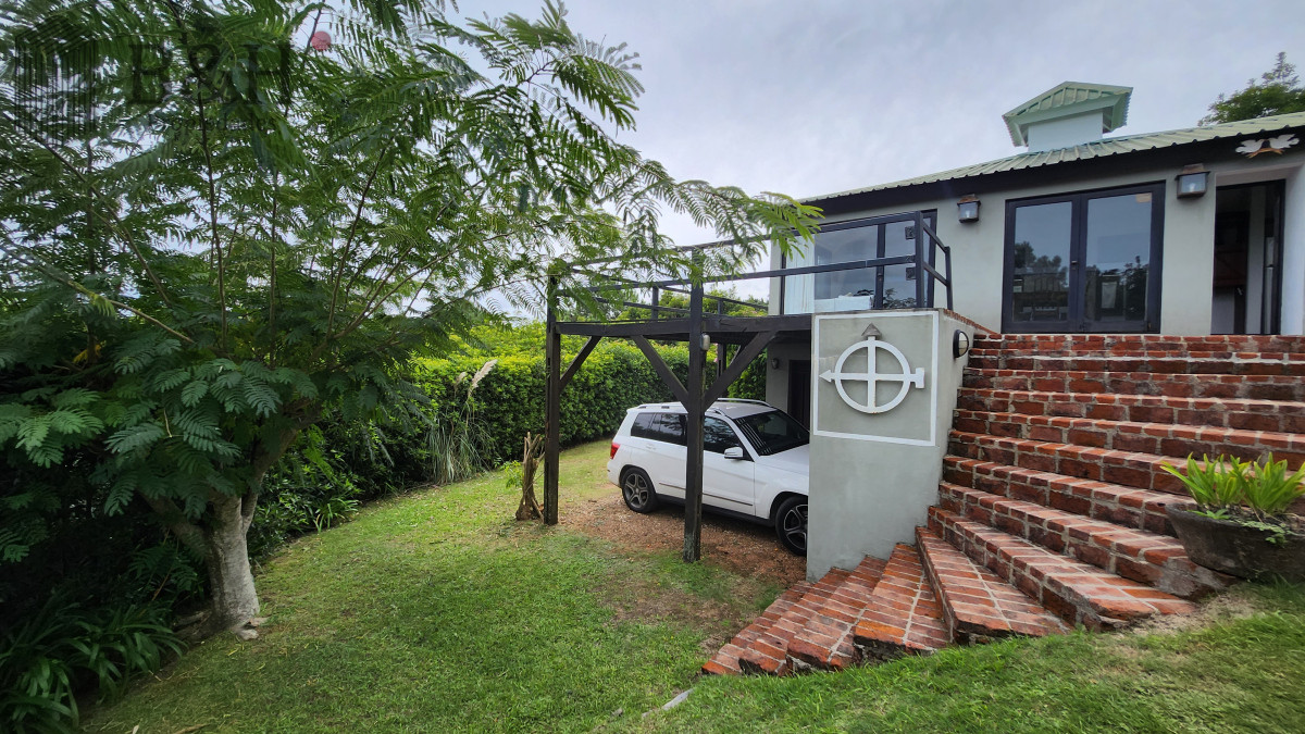 Casa ID.4669 - Casa 4 d en Las Cumbres vista a la Laguna del Sauce
