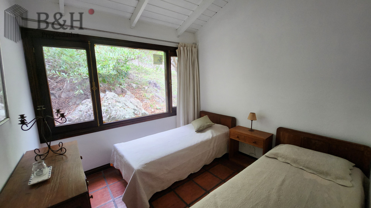 Casa ID.4669 - Casa 4 d en Las Cumbres vista a la Laguna del Sauce