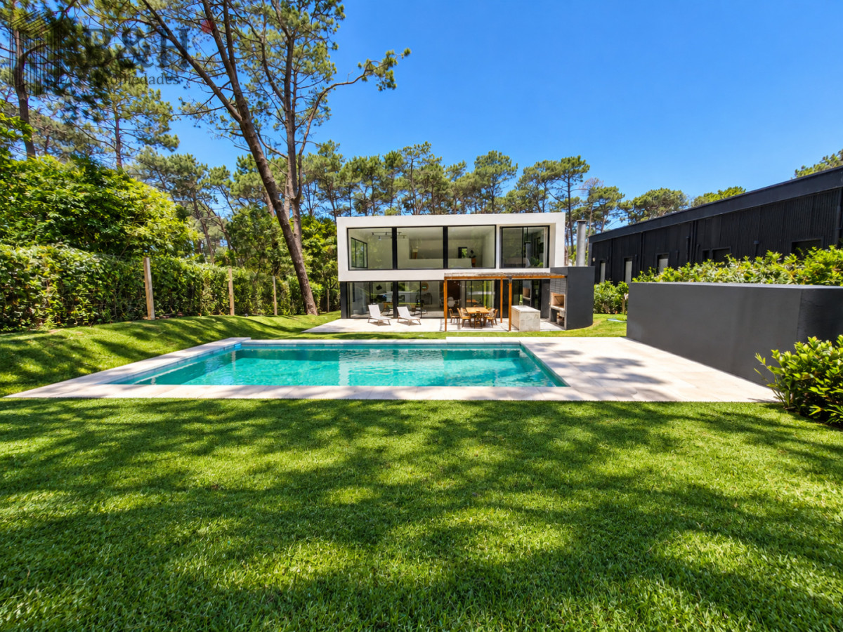 Casa ID.6279 - Playa Brava - Casa 4 dormitorios en barrio privado, Rincón del Indio