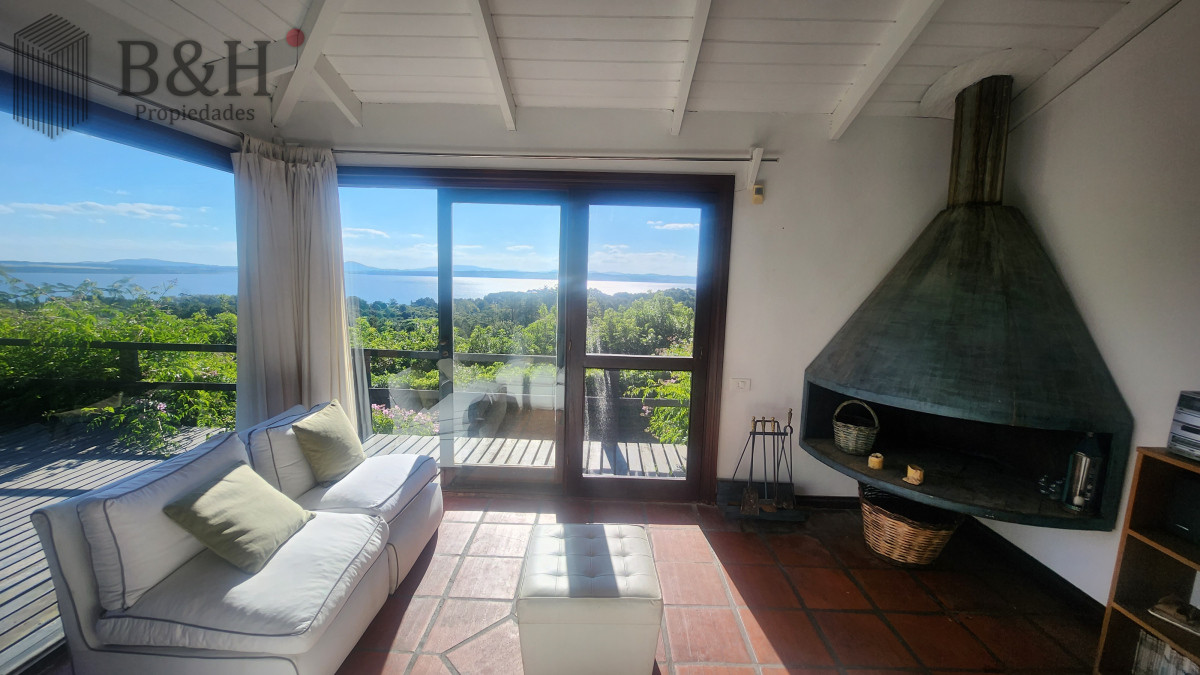 Casa ID.4669 - Casa 4 d en Las Cumbres vista a la Laguna del Sauce
