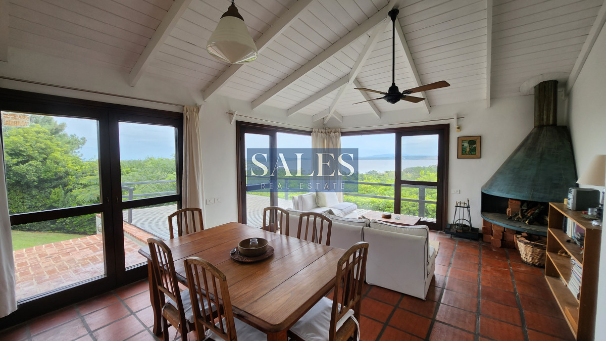 Casa ID.1224 - Casa 4 d en Las Cumbres vista a la Laguna del Sauce