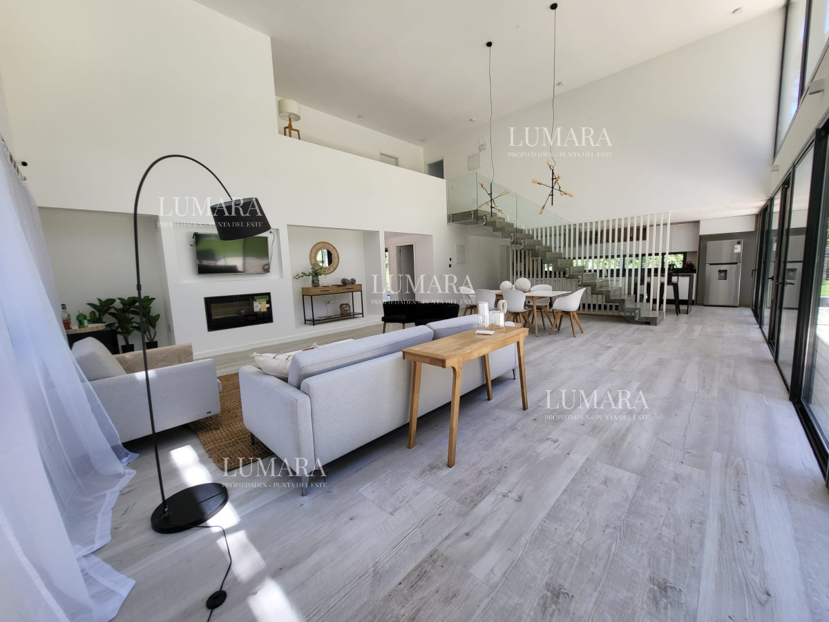 Casa ID.2898 - Playa Brava - Casa 4 dormitorios en barrio privado, Rincón del Indio