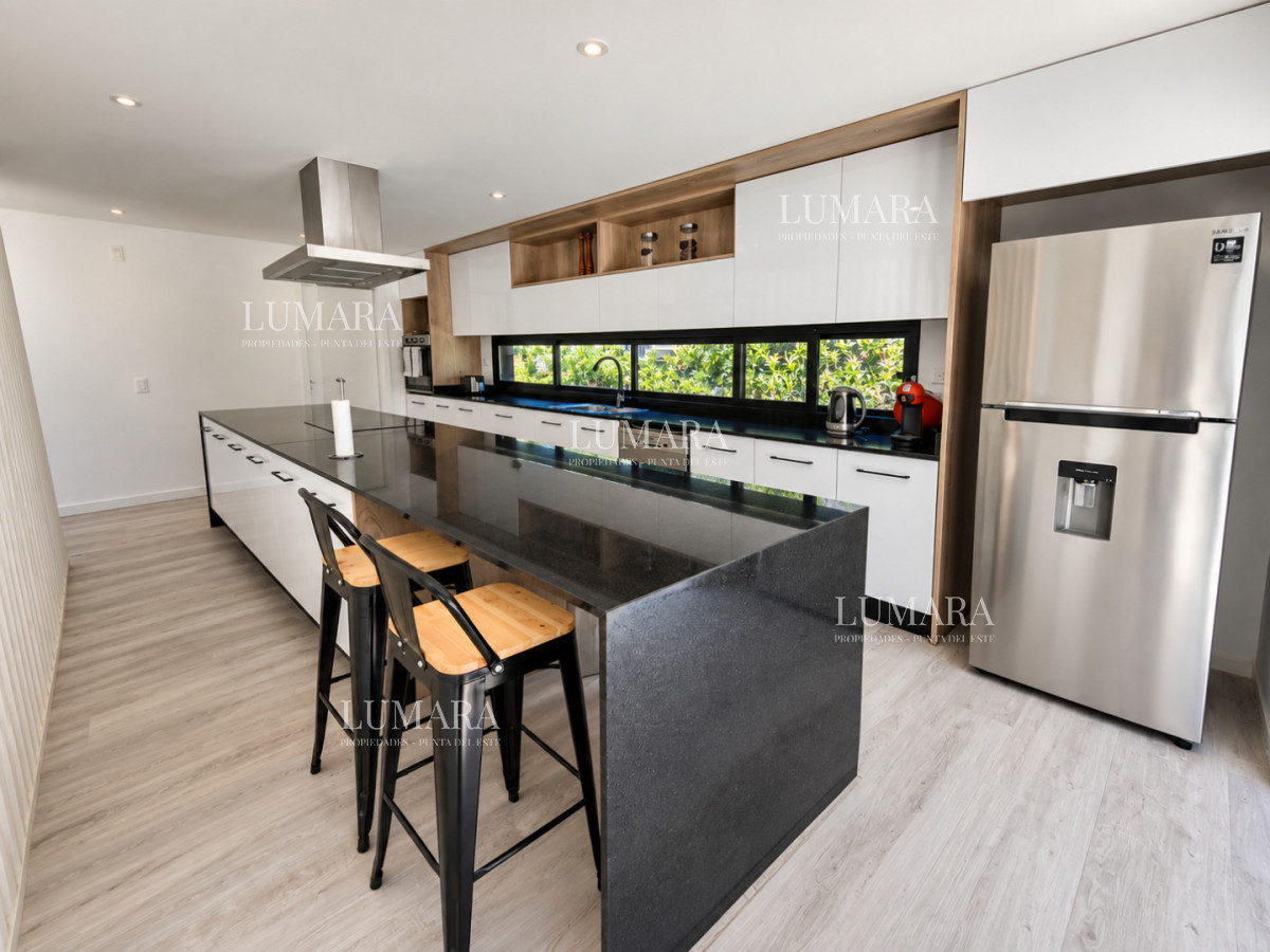 Casa ID.2898 - Playa Brava - Casa 4 dormitorios en barrio privado, Rincón del Indio
