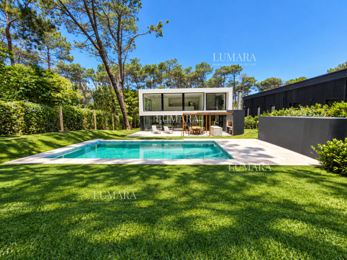 Casa ID.2898 - Playa Brava - Casa 4 dormitorios en barrio privado, Rincón del Indio