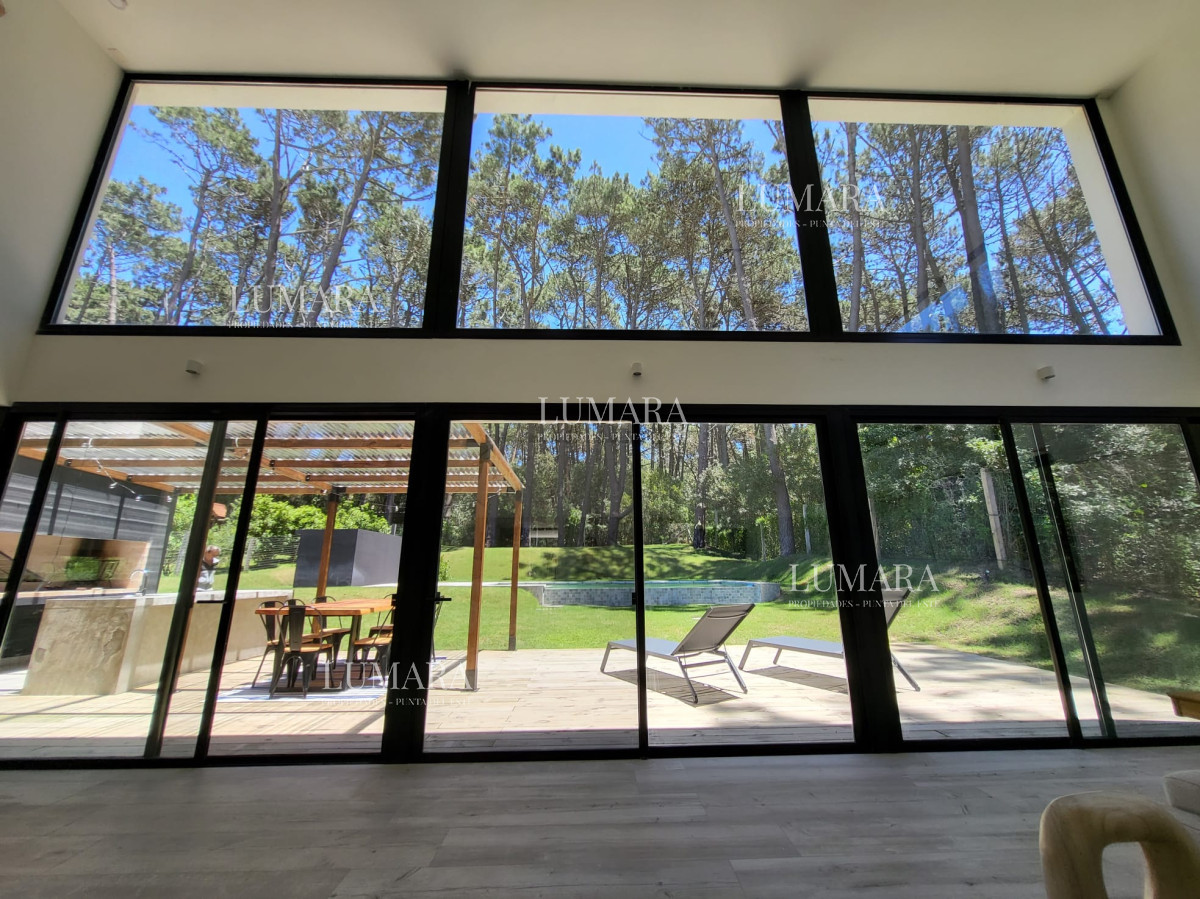 Casa ID.2898 - Playa Brava - Casa 4 dormitorios en barrio privado, Rincón del Indio