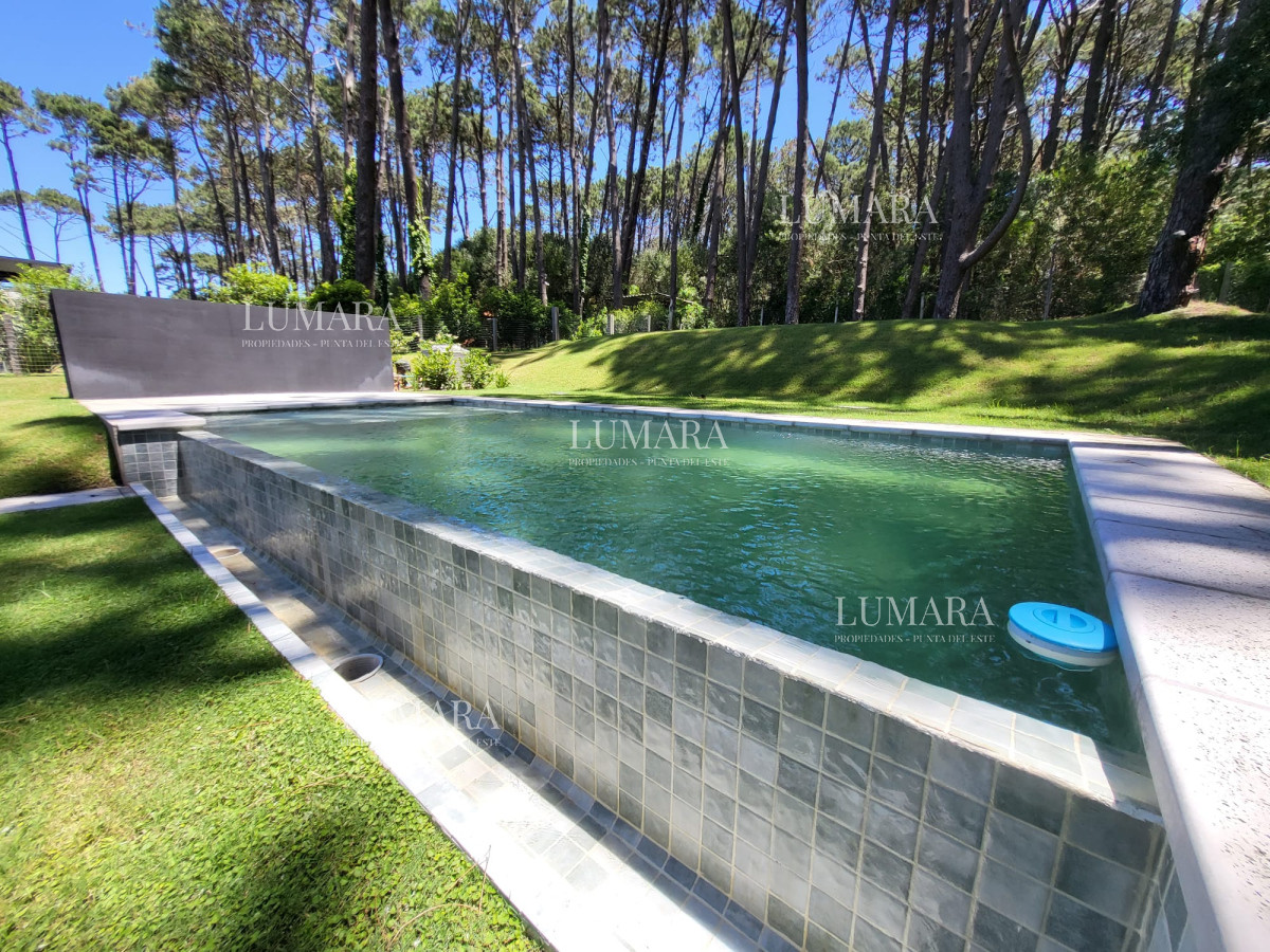 Casa ID.2898 - Playa Brava - Casa 4 dormitorios en barrio privado, Rincón del Indio