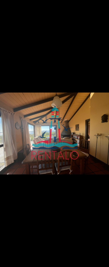 Casa ID.198 - Casa en venta 4 dormitorios en Las Cumbres vista a la Laguna del Sauce