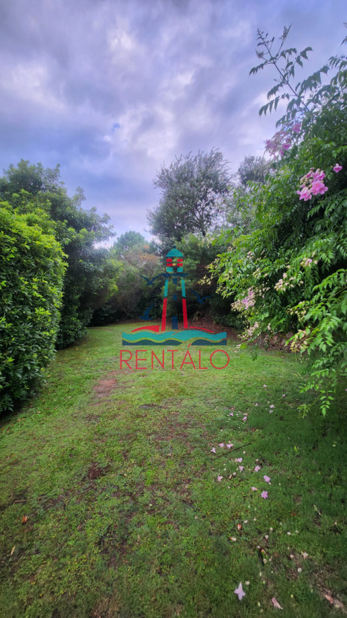 Casa ID.198 - Casa en venta 4 dormitorios en Las Cumbres vista a la Laguna del Sauce