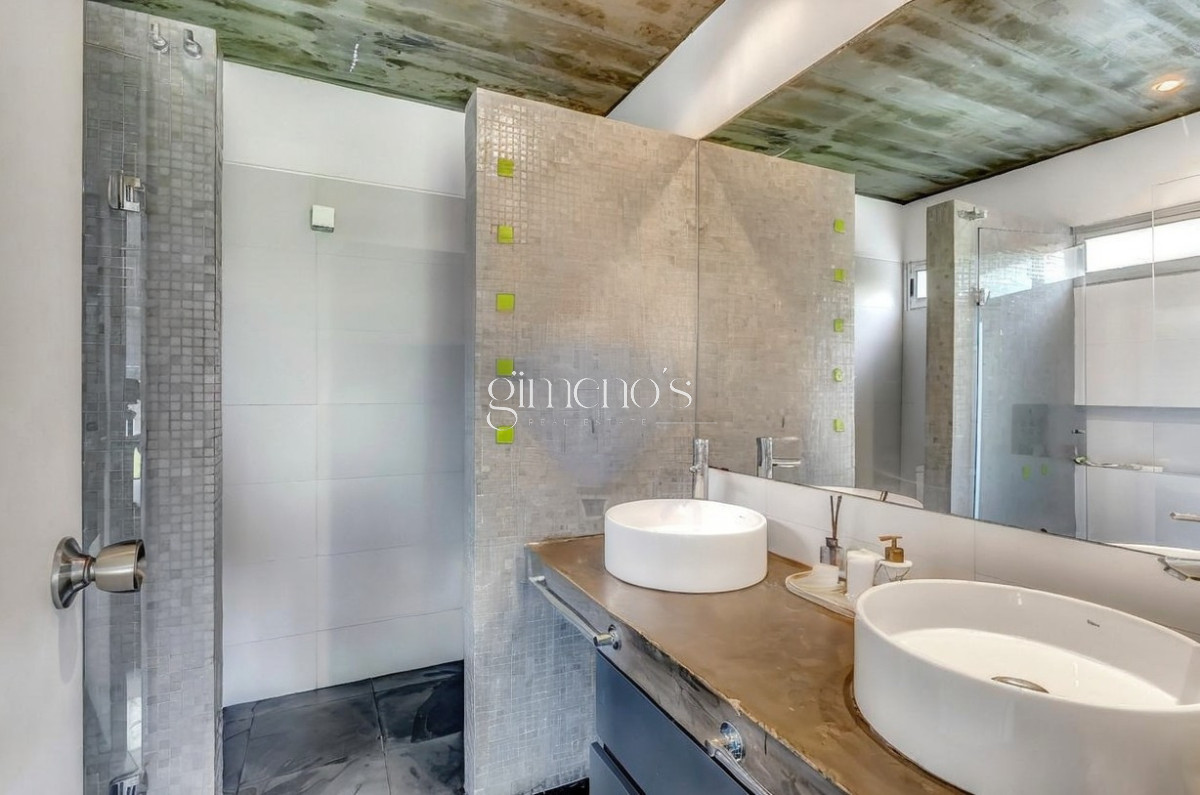 Casa ID.747 - Moderna Casa en Venta Punta del Este - San Rafael 5 Dormitorios 