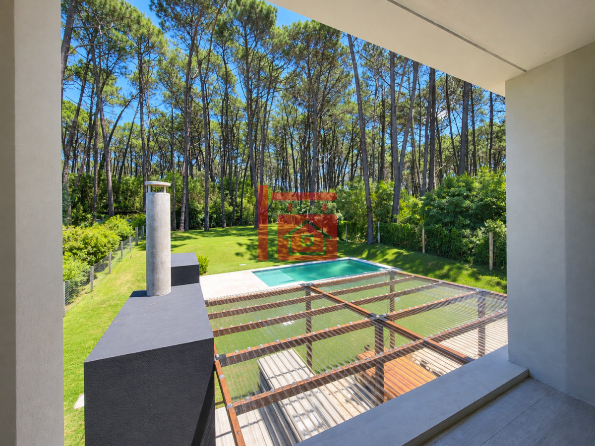 Casa ID.43 - Playa Brava - Casa 4 dormitorios en barrio privado, Rincón del Indio
