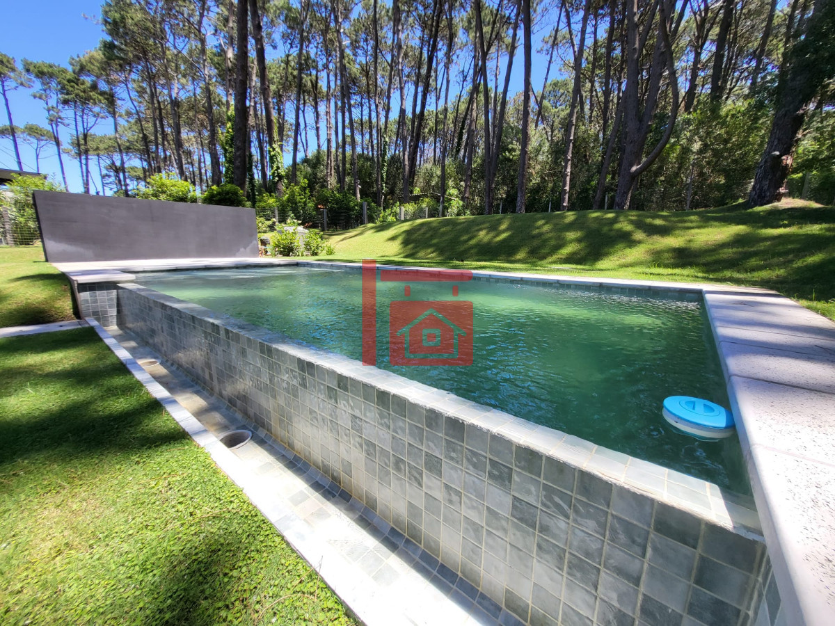 Casa ID.43 - Playa Brava - Casa 4 dormitorios en barrio privado, Rincón del Indio