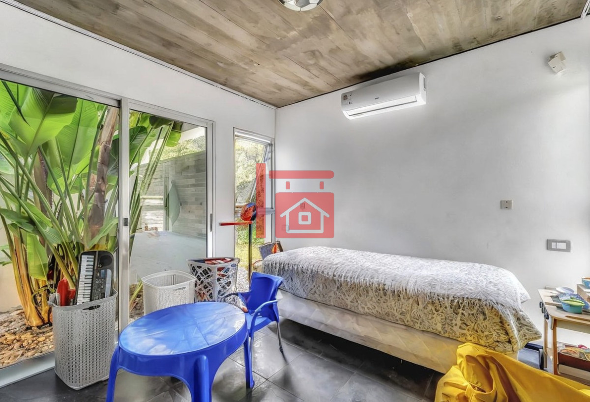 Casa ID.41 - Moderna Casa Punta del Este - San Rafael 5 Dormitorios 5 Baños Muebles Garaje