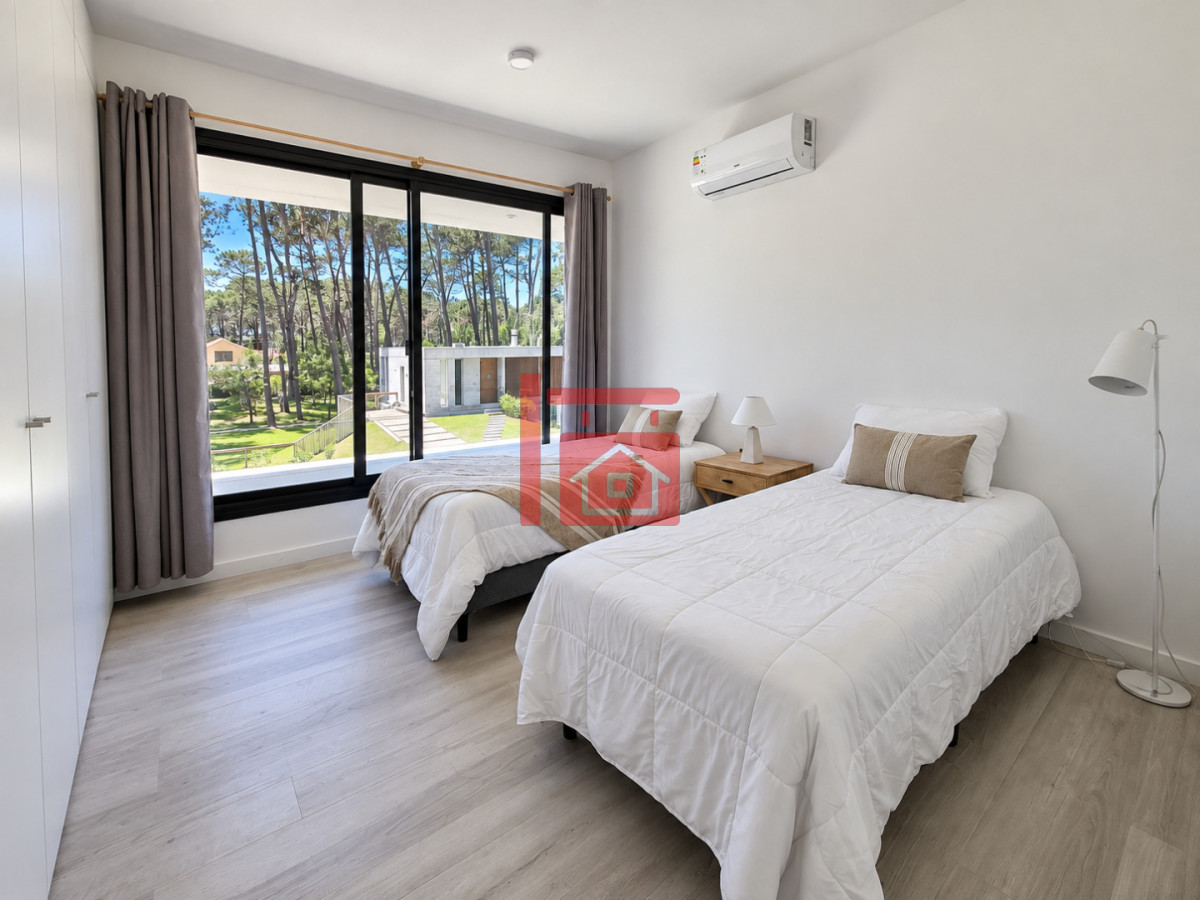 Casa ID.43 - Playa Brava - Casa 4 dormitorios en barrio privado, Rincón del Indio