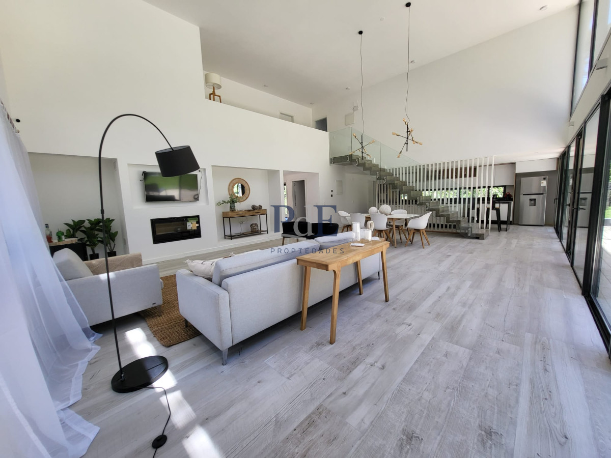 Playa Brava | Rincón del Indio | Casa a estrenar en barrio privado | 4 dormitorios - Imagen 4