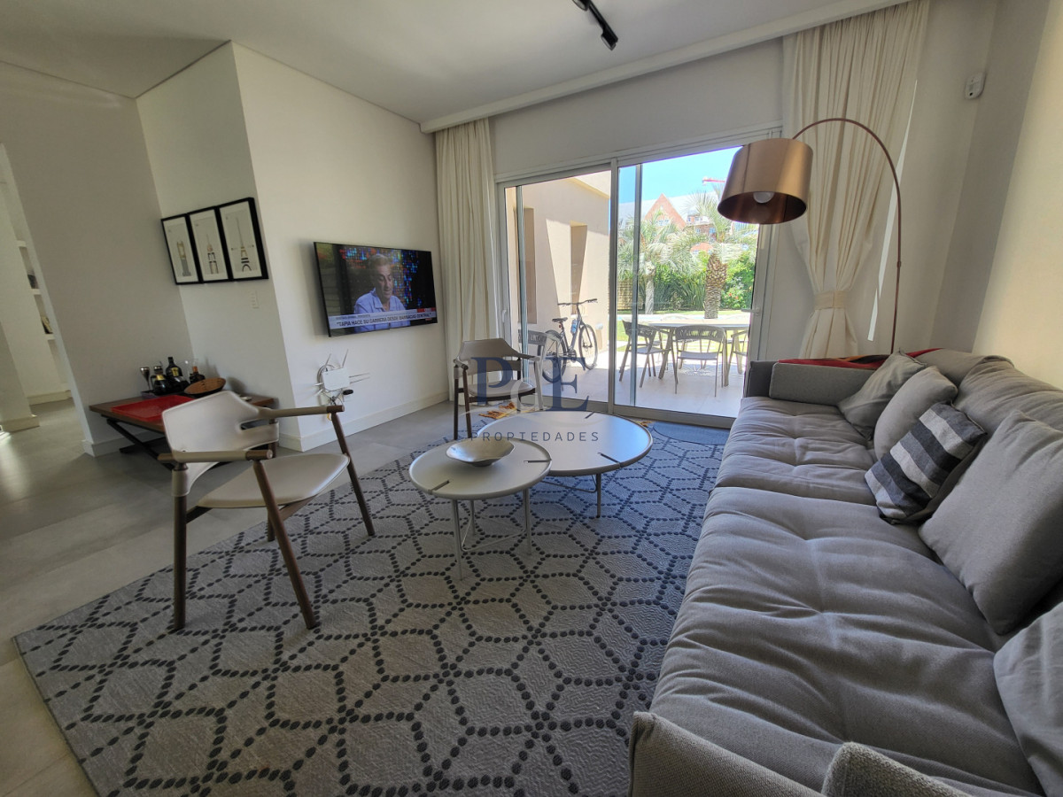 Moderna casa en San Rafael | 3 dormitorios + escritorio | A pasos de Playa Brava - Imagen 3