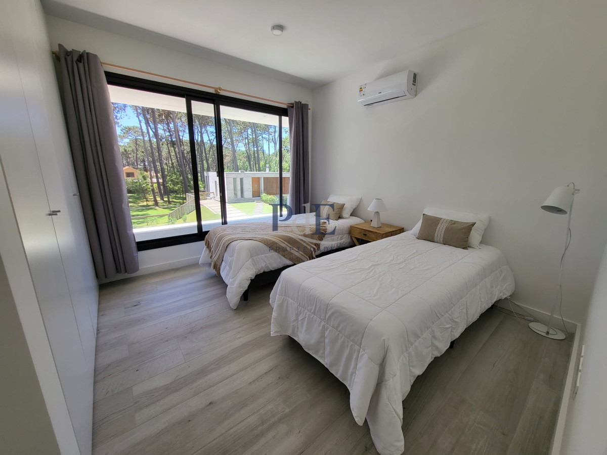 Playa Brava | Rincón del Indio | Casa a estrenar en barrio privado | 4 dormitorios - Imagen 11