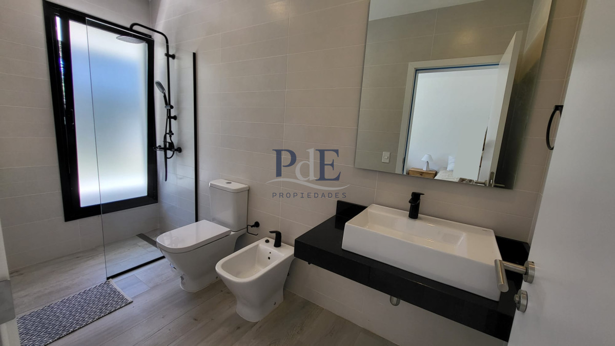 Playa Brava | Rincón del Indio | Casa a estrenar en barrio privado | 4 dormitorios - Imagen 12